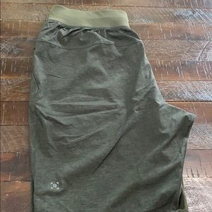 COPY - Lululemon short